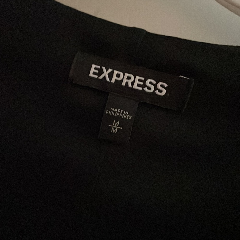 Express Lbd - image 2